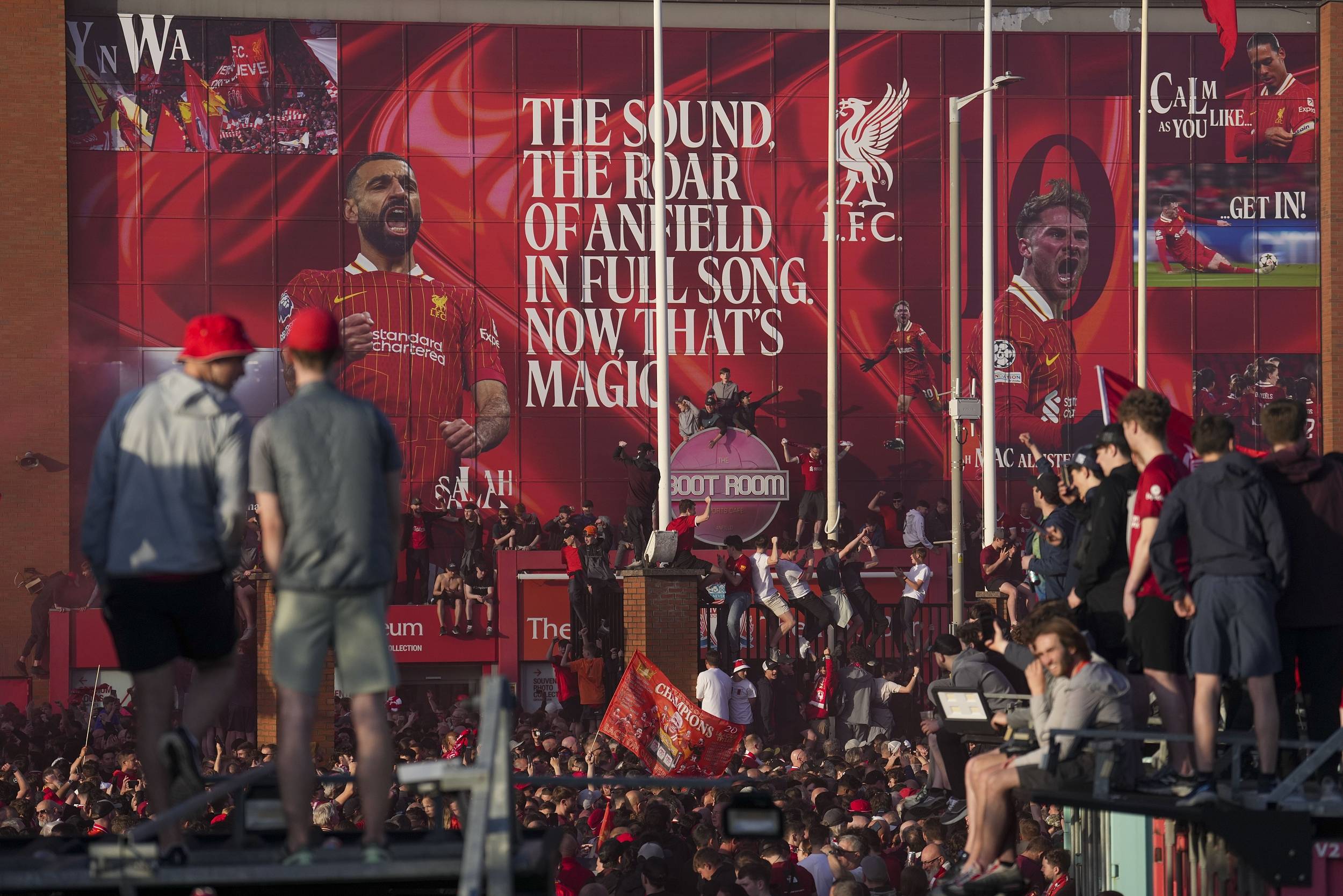 利物浦主场大胜诺里奇,领跑英超的简单介绍 利物浦主场大胜诺里奇,领跑英超的简单介绍