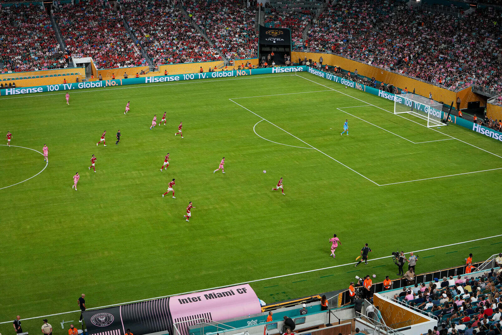 世俱杯决赛前夕,球迷热情响应赛事活动的简单介绍 世俱杯决赛前夕,球迷热情响应赛事活动的简单介绍