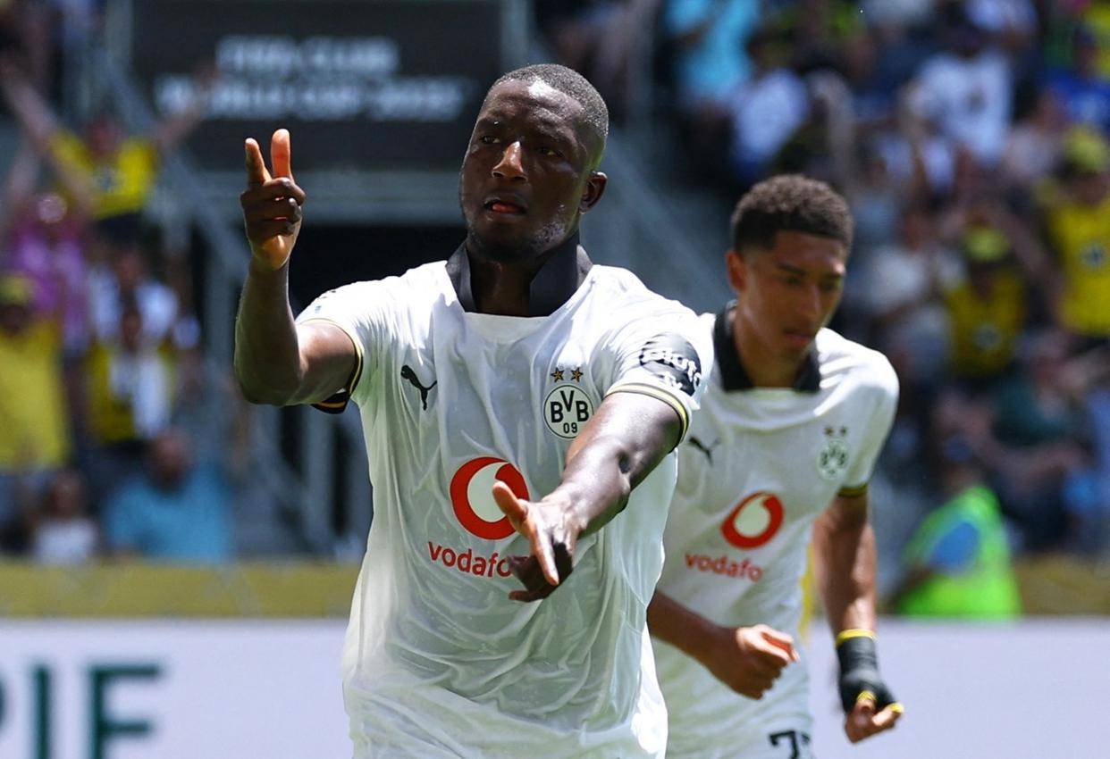 aoa体育体育直播-非洲球队在国际比赛中取得胜利