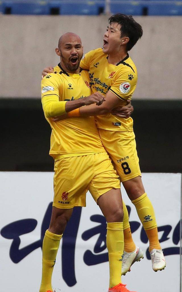 黑龙江队主场大捷,士气复苏的简单介绍 黑龙江队主场大捷,士气复苏的简单介绍