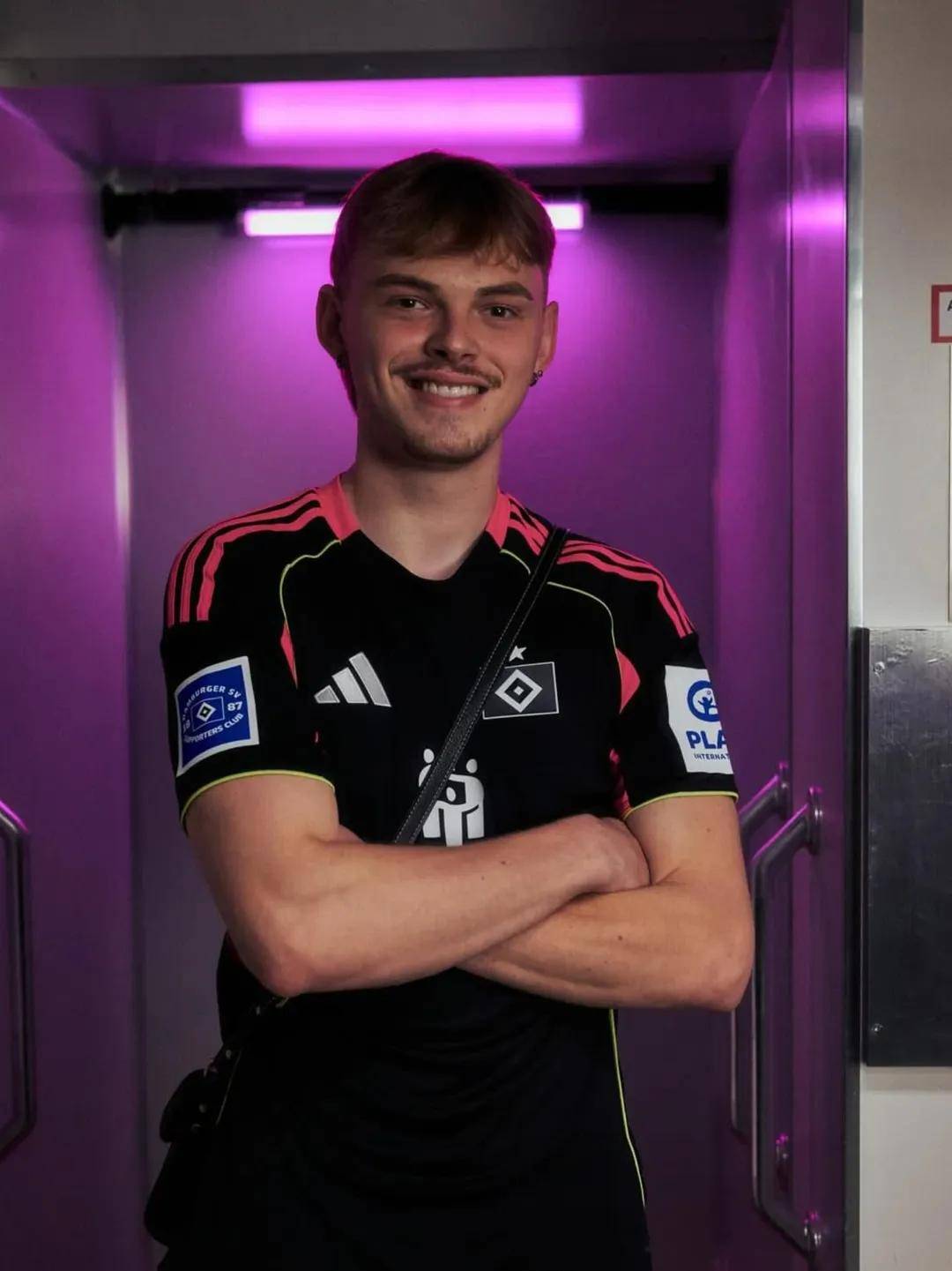 包含汉堡客场不敌勒沃库森,降级压力加大的词条 包含汉堡客场不敌勒沃库森,降级压力加大的词条