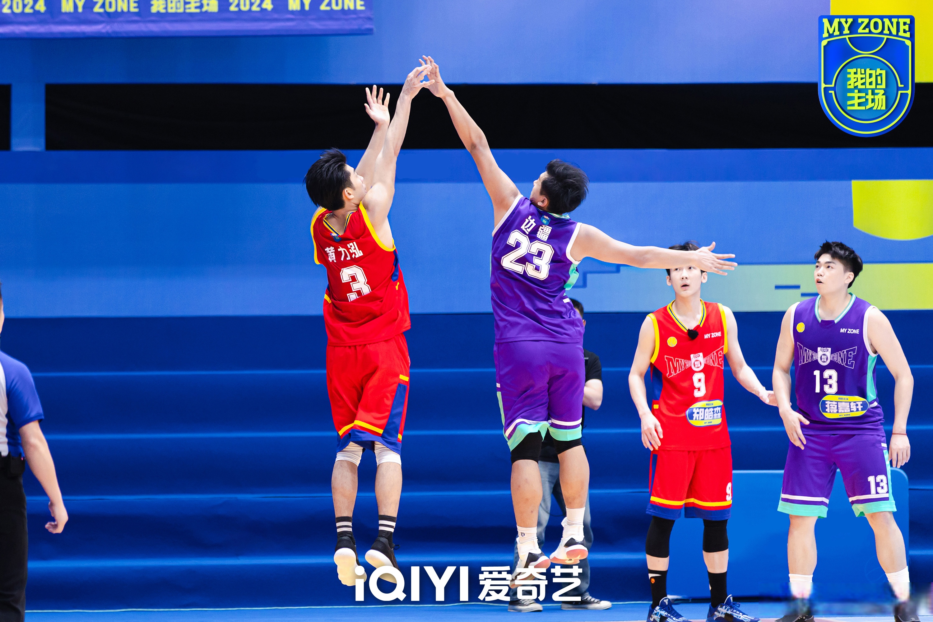 aoa体育体育平台-包含主场之战精彩激烈，比赛热度高涨令人期待的词条