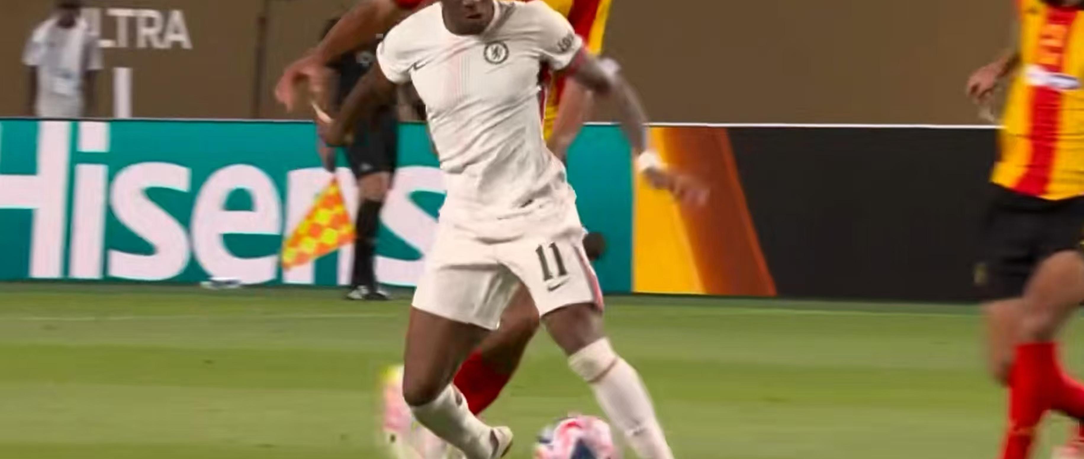 切尔西客场逆转,成功拿下重要三分 切尔西客场逆转,成功拿下重要三分