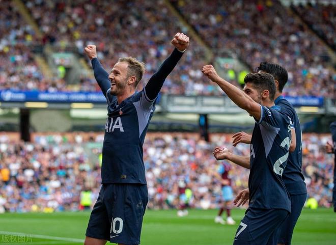 aoa体育体育在线登录-热刺取得关键胜利，跻身前四