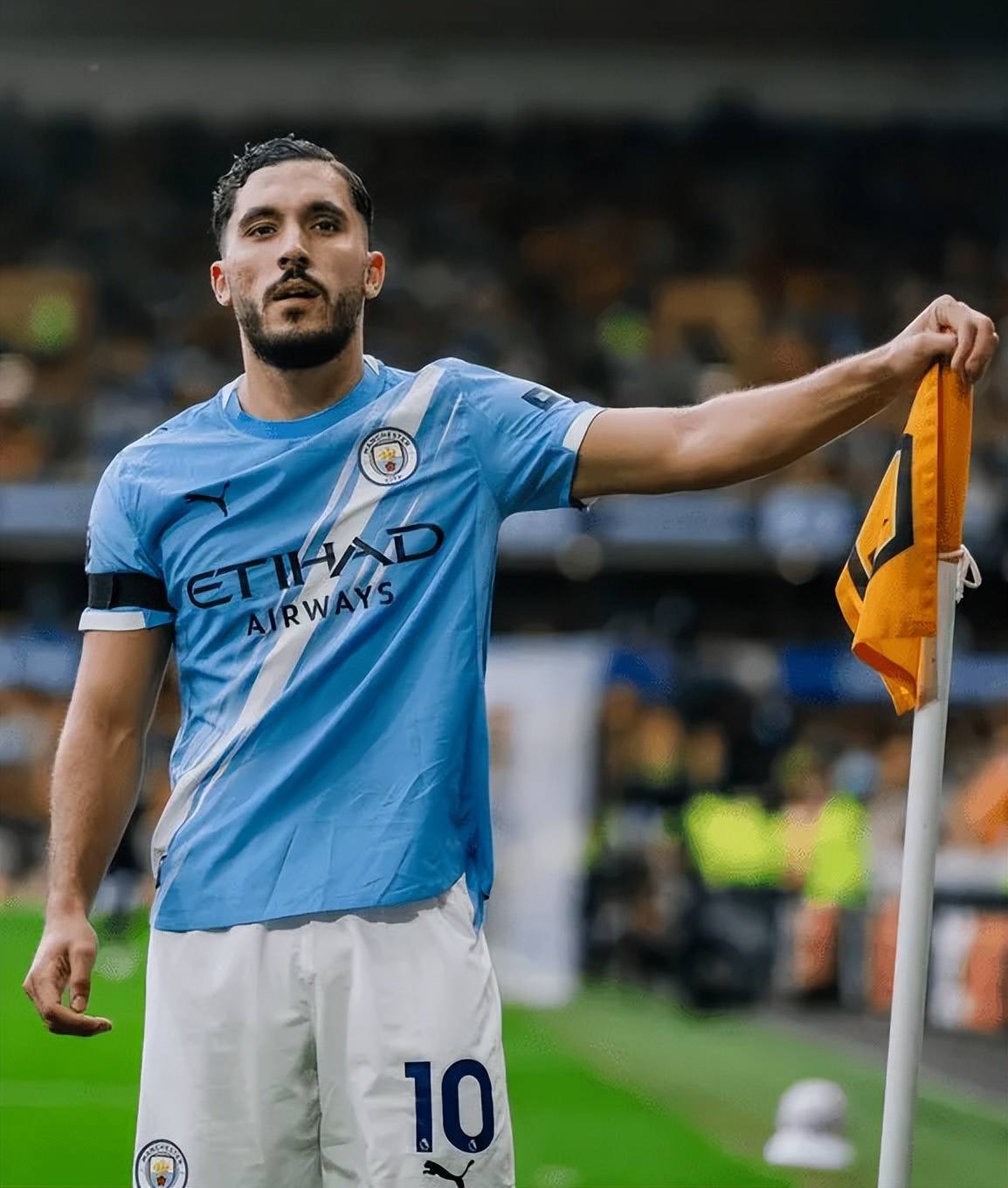 aoa体育体育直播-包含曼城中场缺席重要比赛，球队实力大打折扣的词条