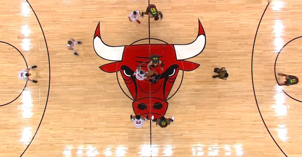 关于公牛主场大胜老鹰,拉文贡献++数据的信息 关于公牛主场大胜老鹰,拉文贡献++数据的信息