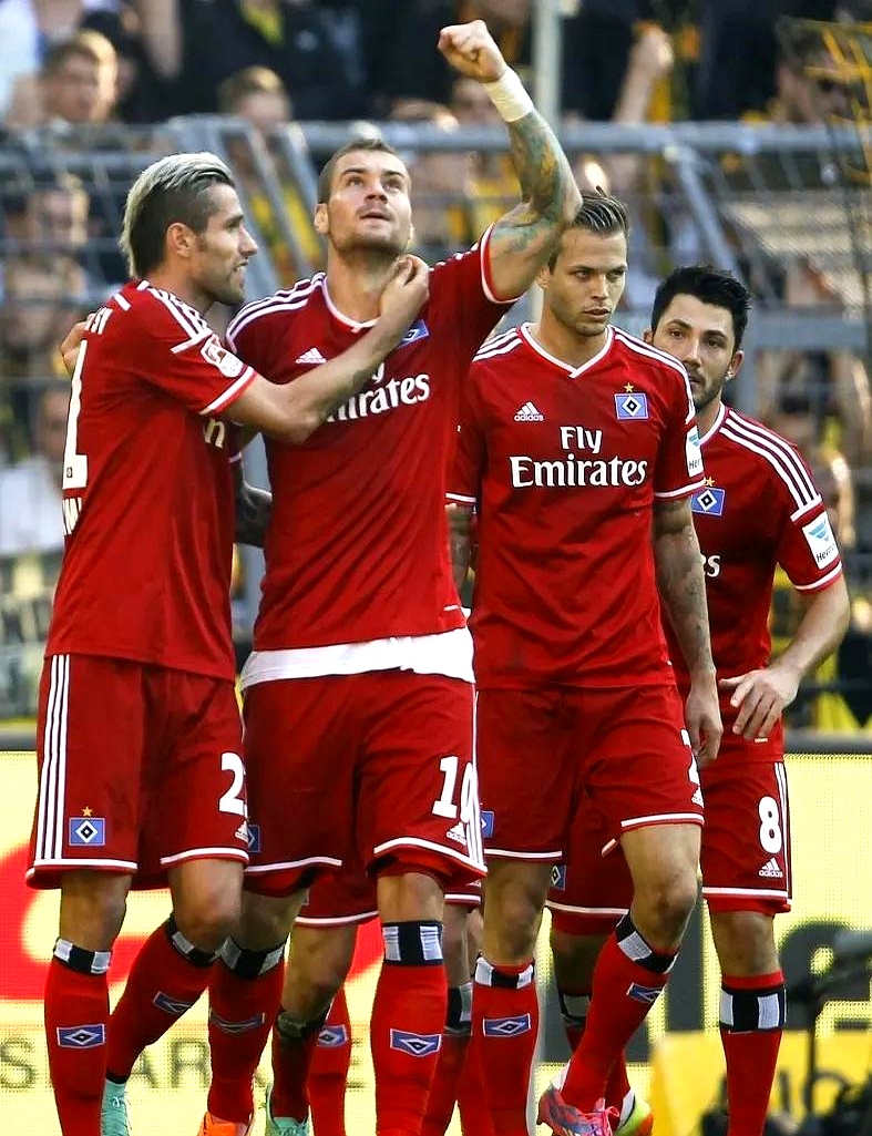 aoa体育体育网页版登录入口-包含球队在比赛中展现团结与拼搏精神，实现胜利的词条