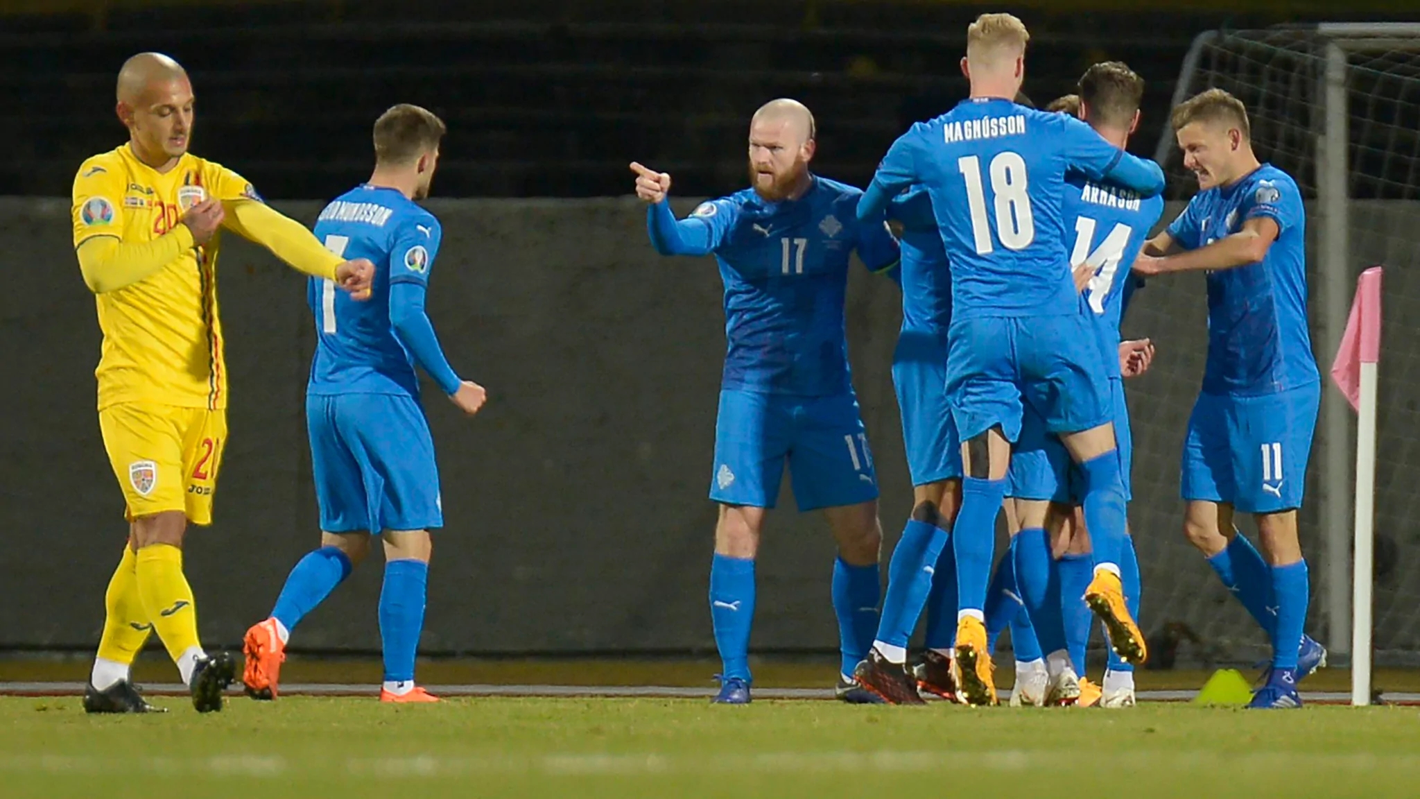 aoa体育体育直播-关于落后进球转盘欧预赛比分悬念再度燃起的信息