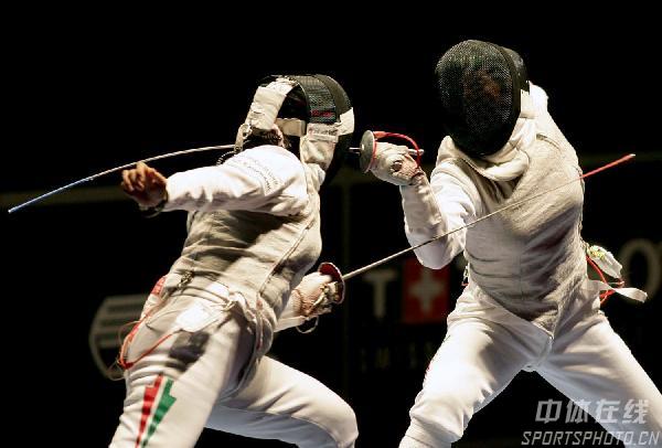 澳大利亚女子击剑选手表现出色，晋级决赛