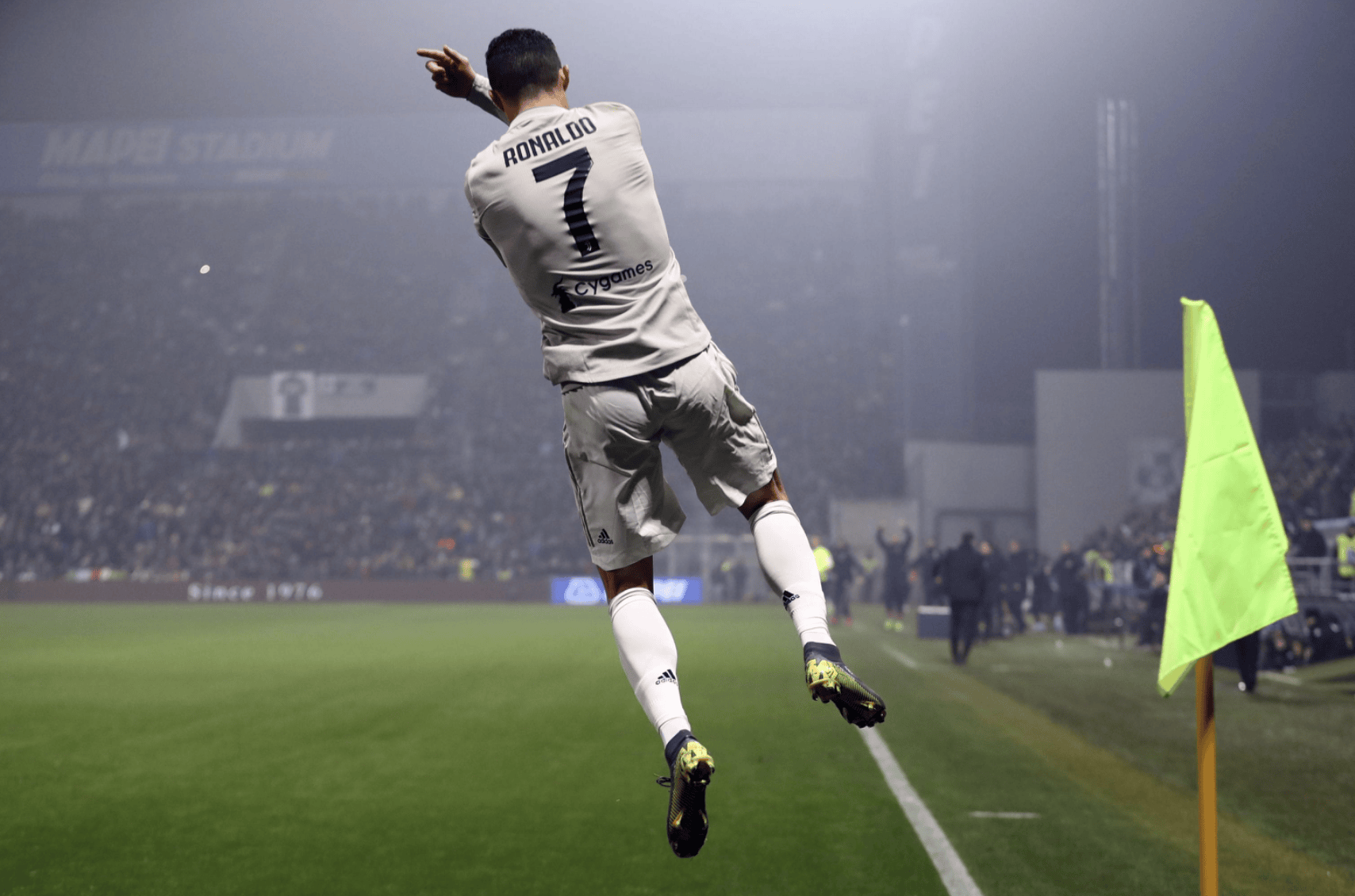 尤文图斯击败热那亚,前进之路不可阻挡 尤文图斯击败热那亚,前进之路不可阻挡