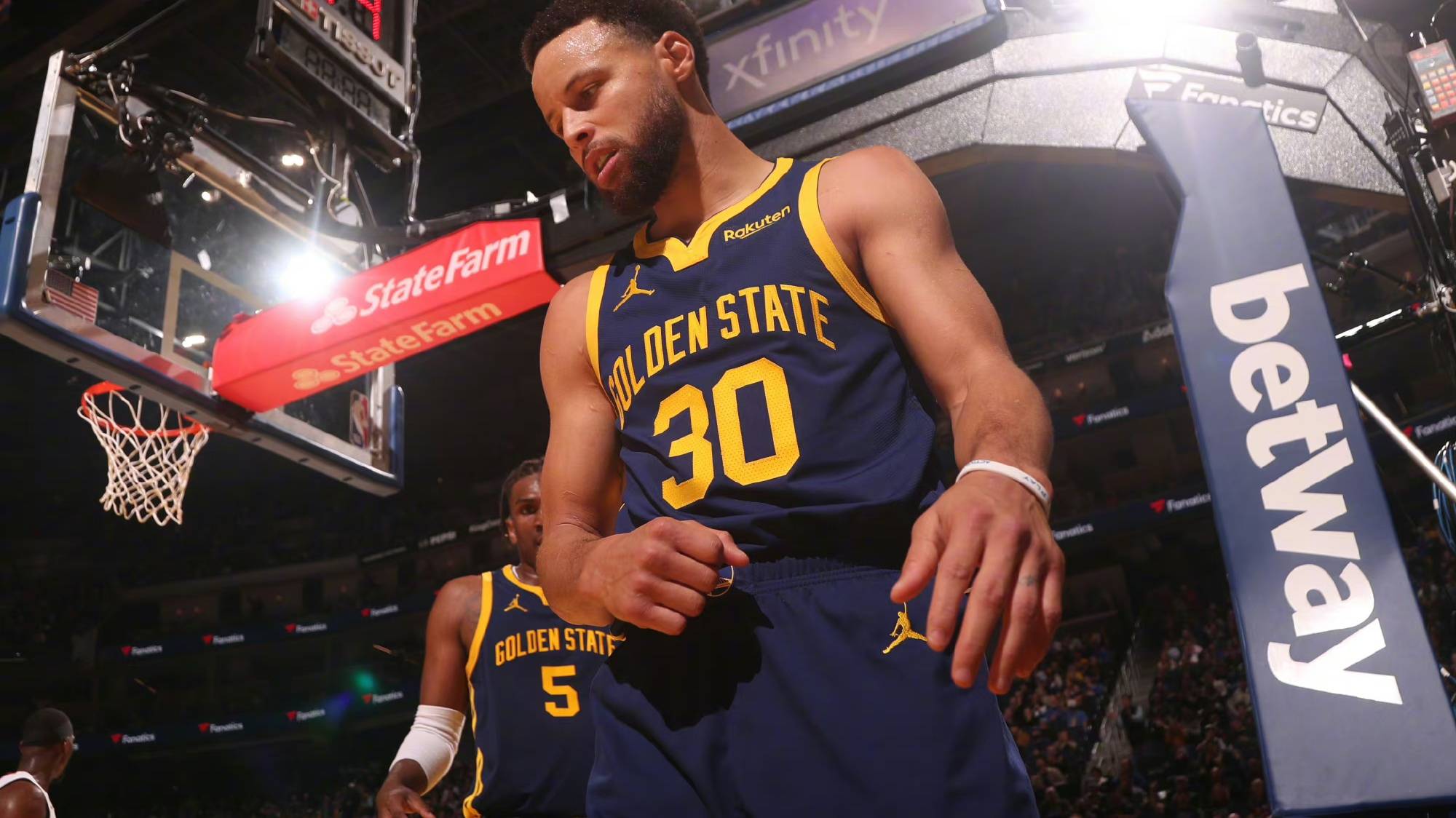 关于刺客再下一城,勇士击败热火的信息 关于刺客再下一城,勇士击败热火的信息