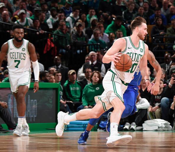 包含黄蜂大胜凯尔特人:海沃德回归缺乏配合破功的词条 包含黄蜂大胜凯尔特人:海沃德回归缺乏配合破功的词条