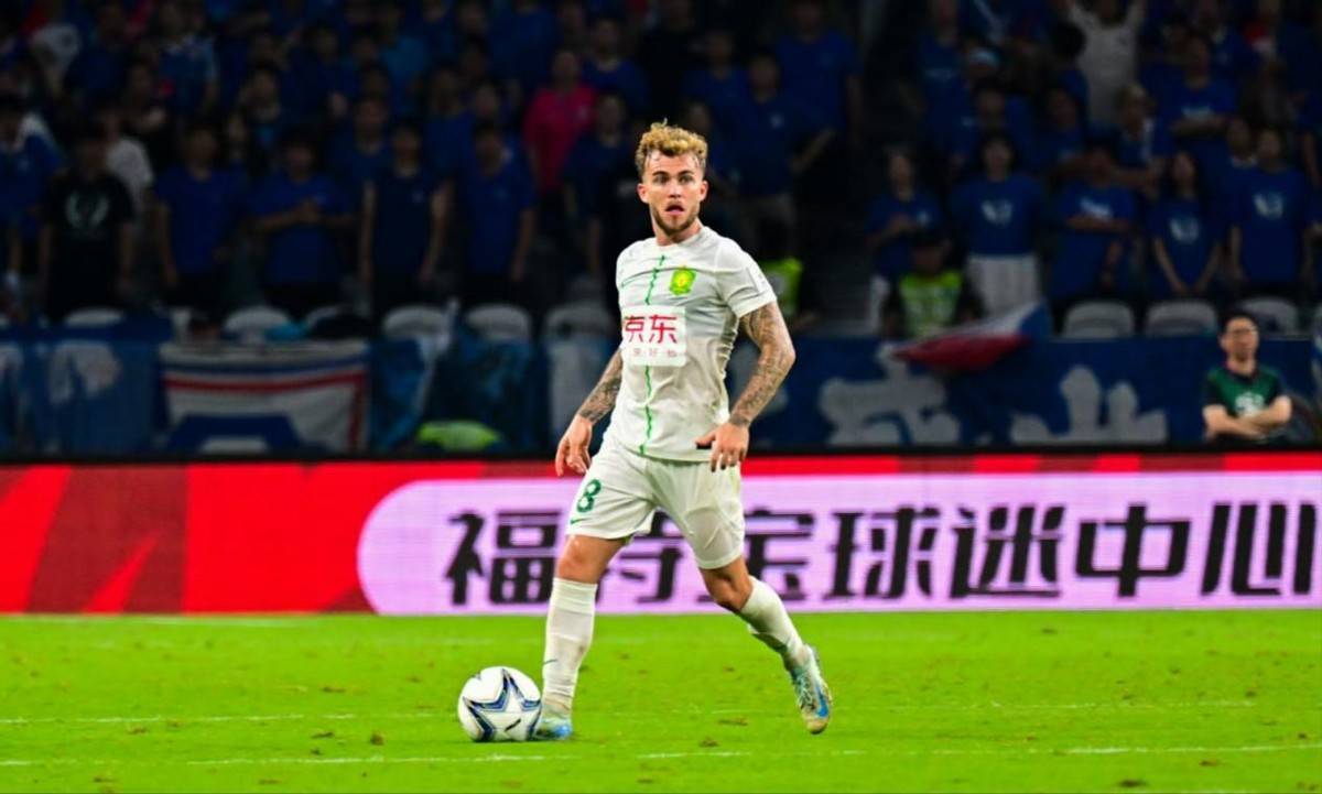 aoa体育体育网站-顶尖足球俱乐部联手征战，争夺胜利的简单介绍